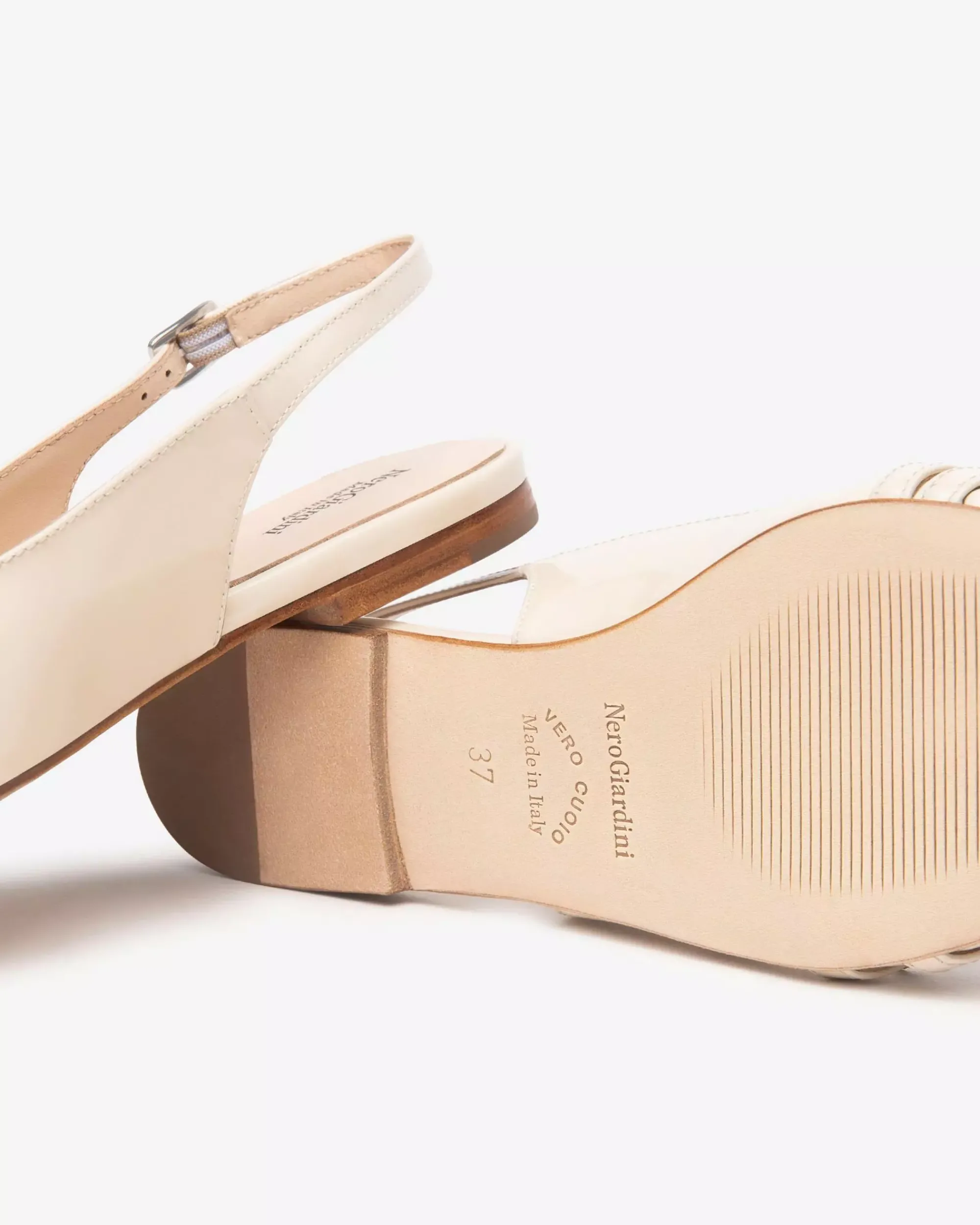 Nero Giardini Ballerine Donna in Vernice Sale