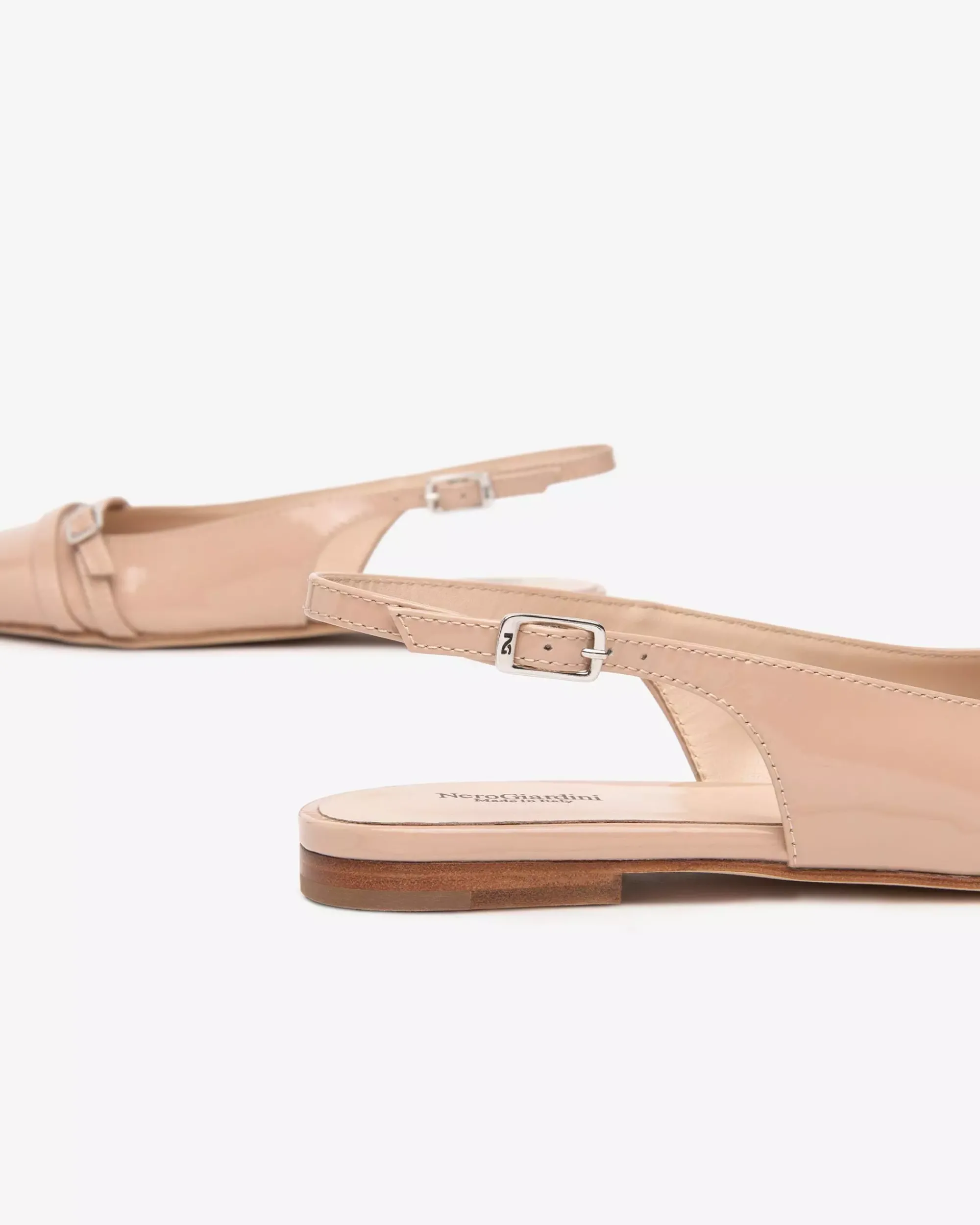 Nero Giardini Ballerine Donna in Vernice Sale