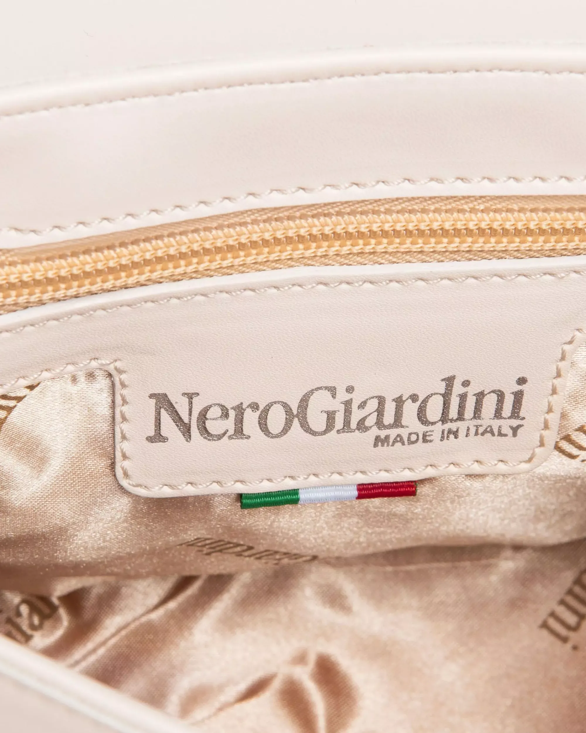 Nero Giardini Borsa a Tracolla da Donna in Materiale Tecnico Hot