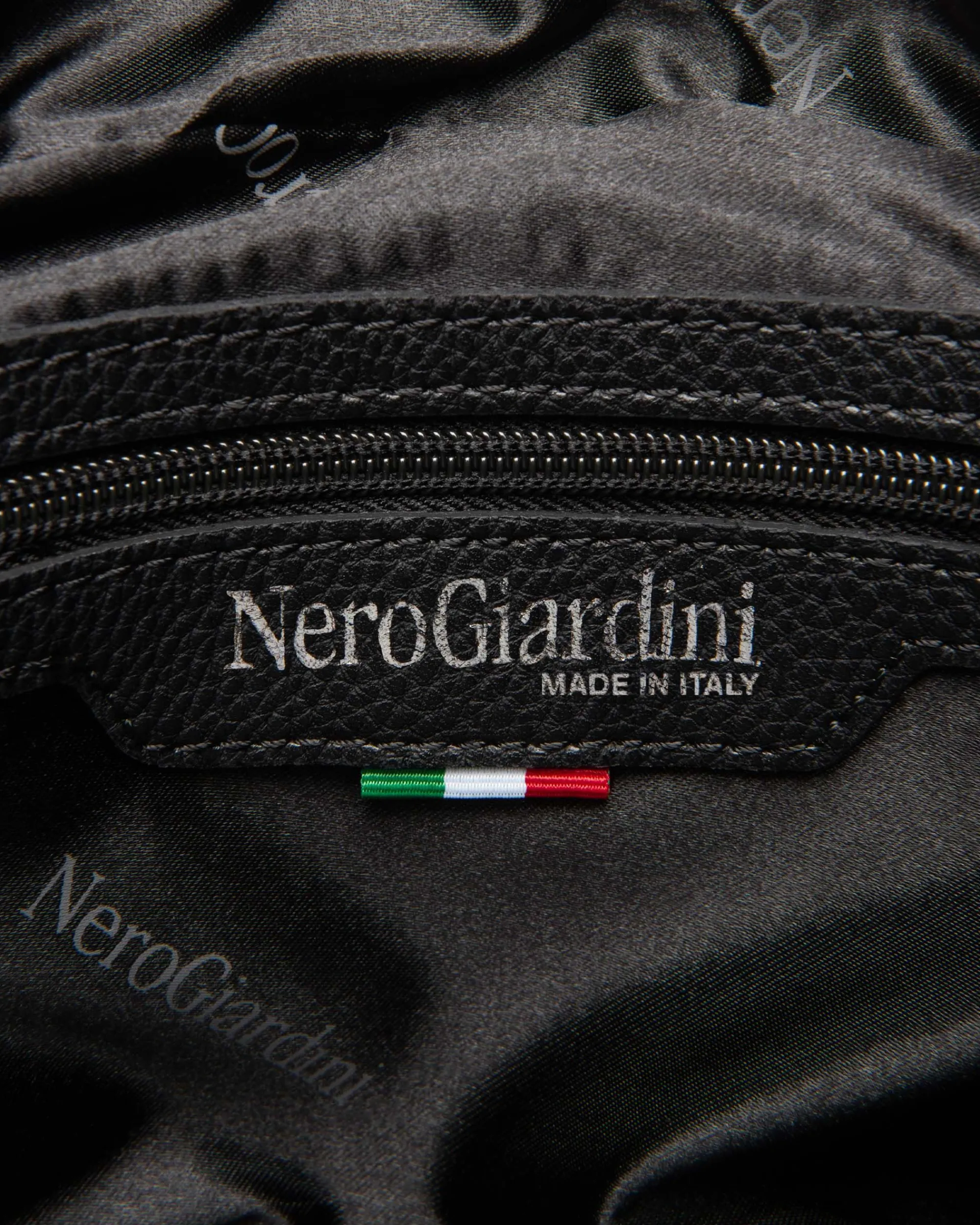 Nero Giardini Borsa a Tracolla da Donna in Materiale Tecnico New