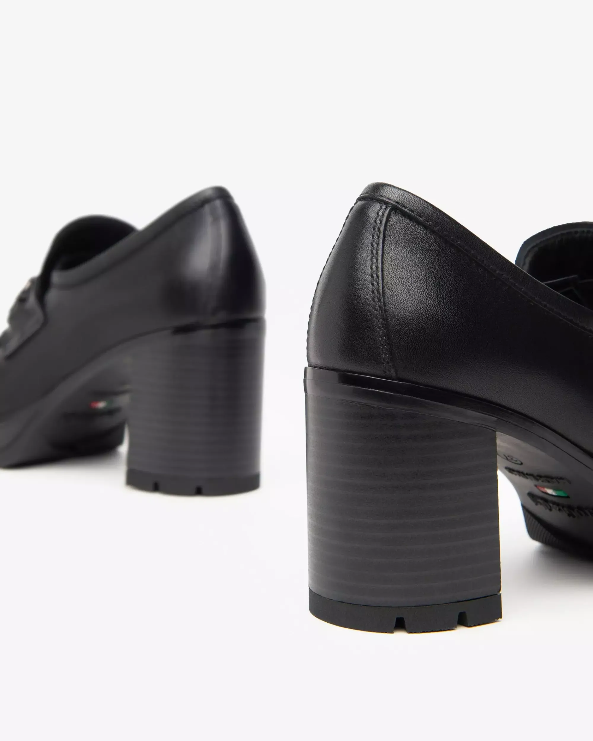 Nero Giardini Mocassini Donna in Pelle Nero Outlet