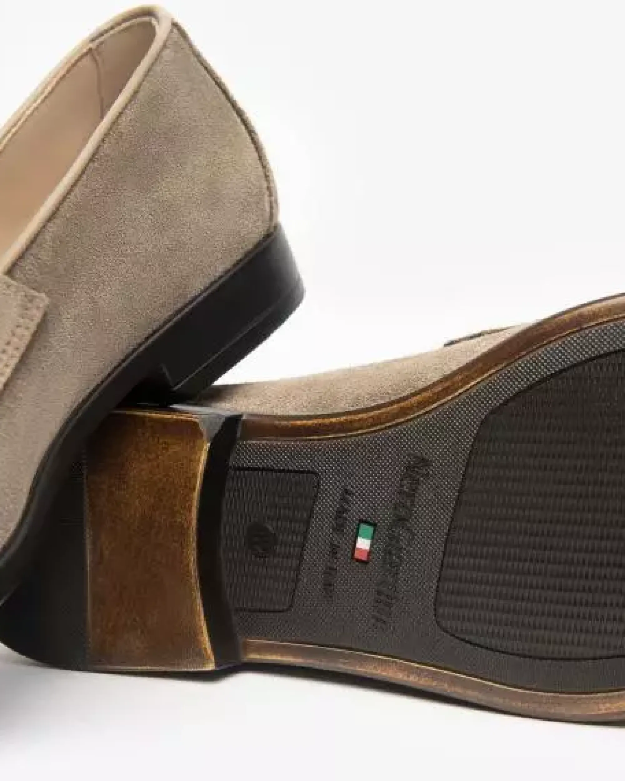 Nero Giardini Mocassini Uomo in Camoscio Clearance