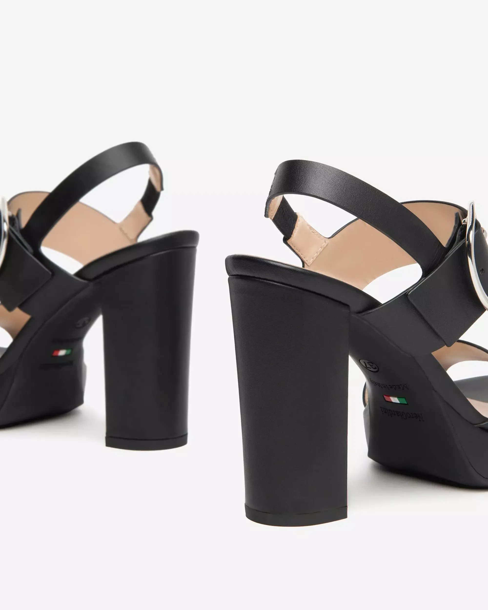 Nero Giardini Sandali Donna in Pelle Online