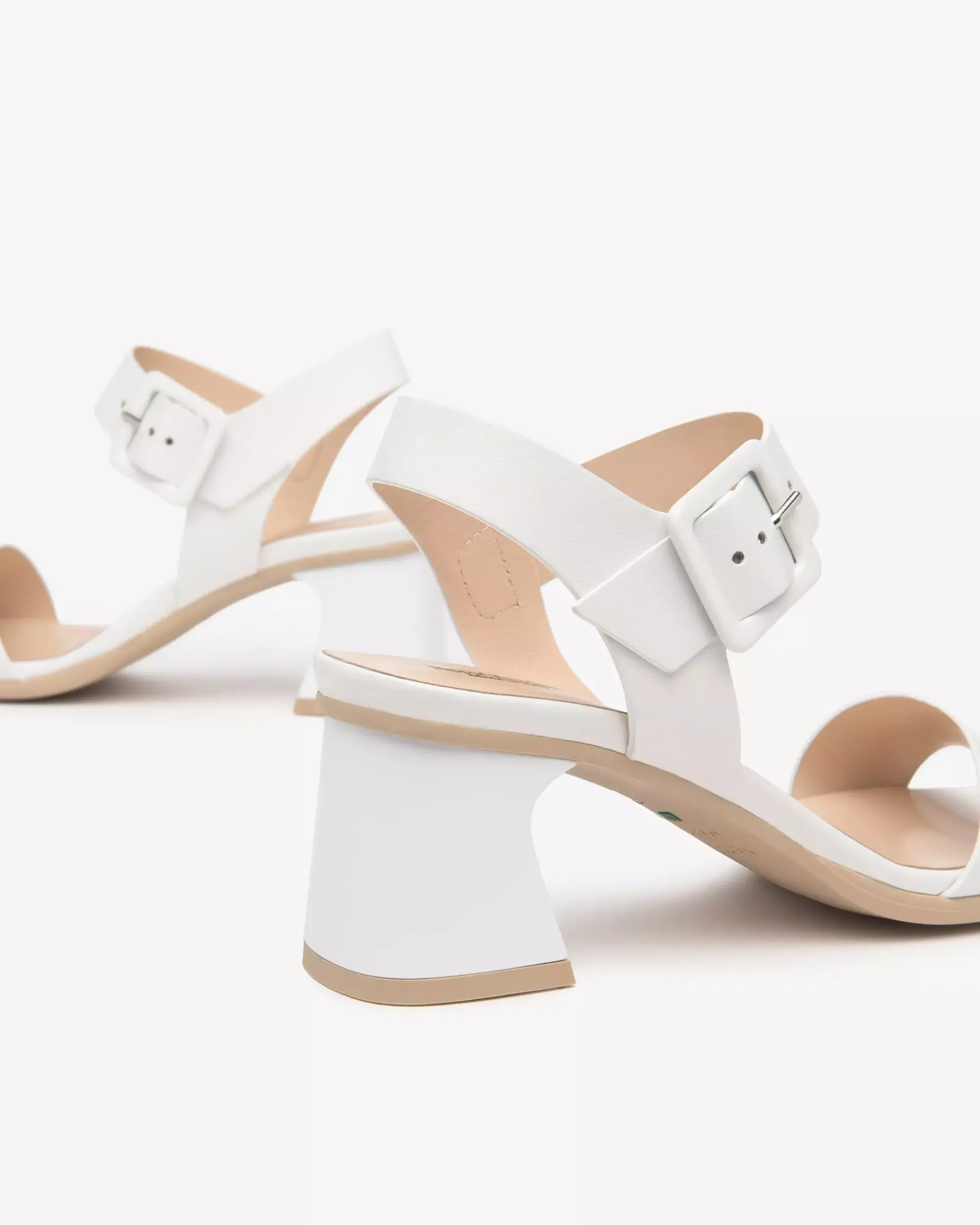 Nero Giardini Sandali Donna in Pelle Sale