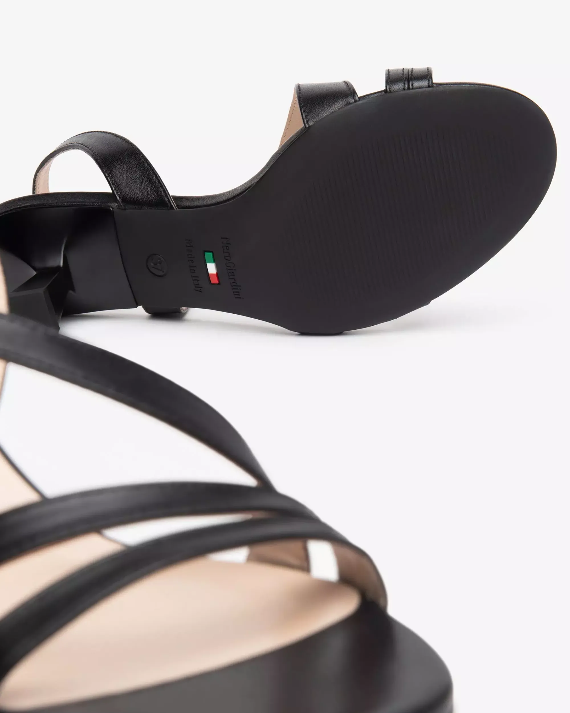 Nero Giardini Sandali Donna in Pelle Nero Online