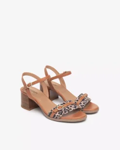 Nero Giardini Sandali Donna in Pelle e Materiale Tecnico Sale