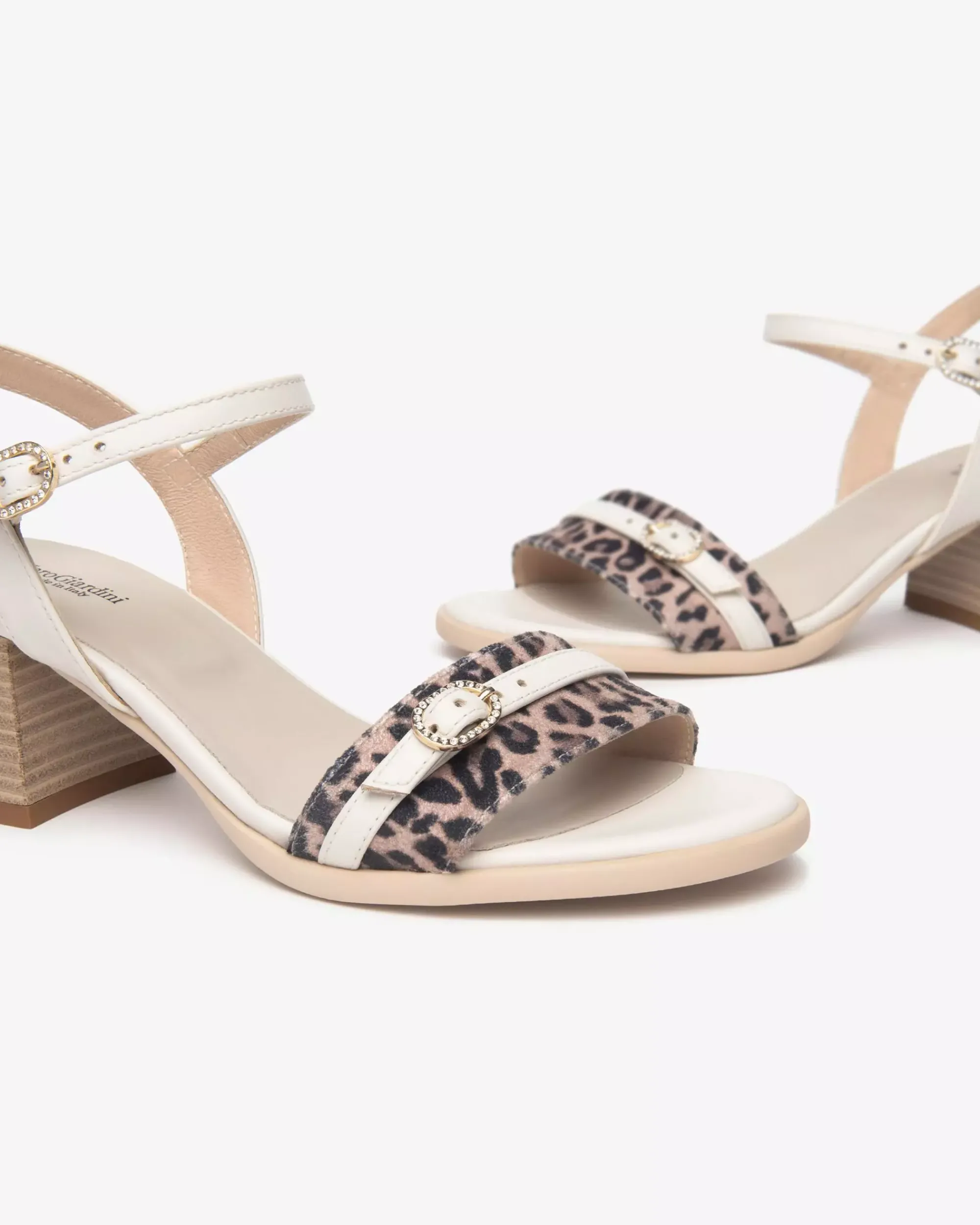 Nero Giardini Sandali Donna in Pelle e Materiale Tecnico Sale