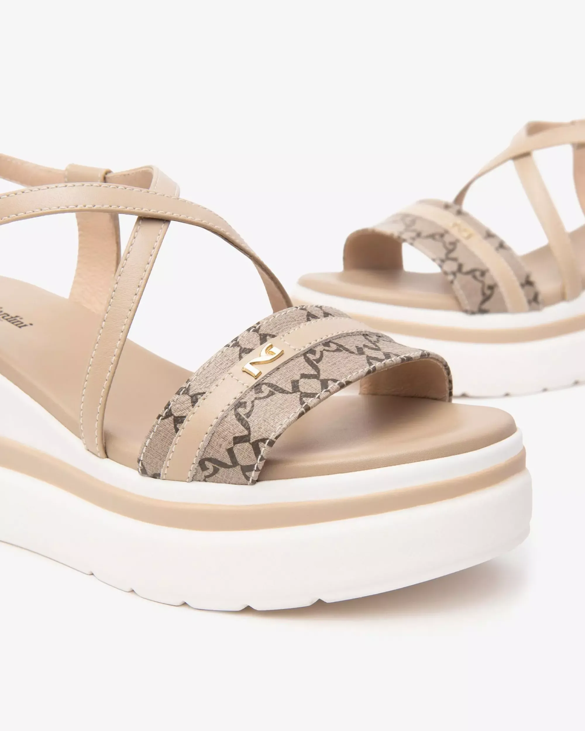 Nero Giardini Sandali Donna in Pelle e Materiale Tecnico Outlet