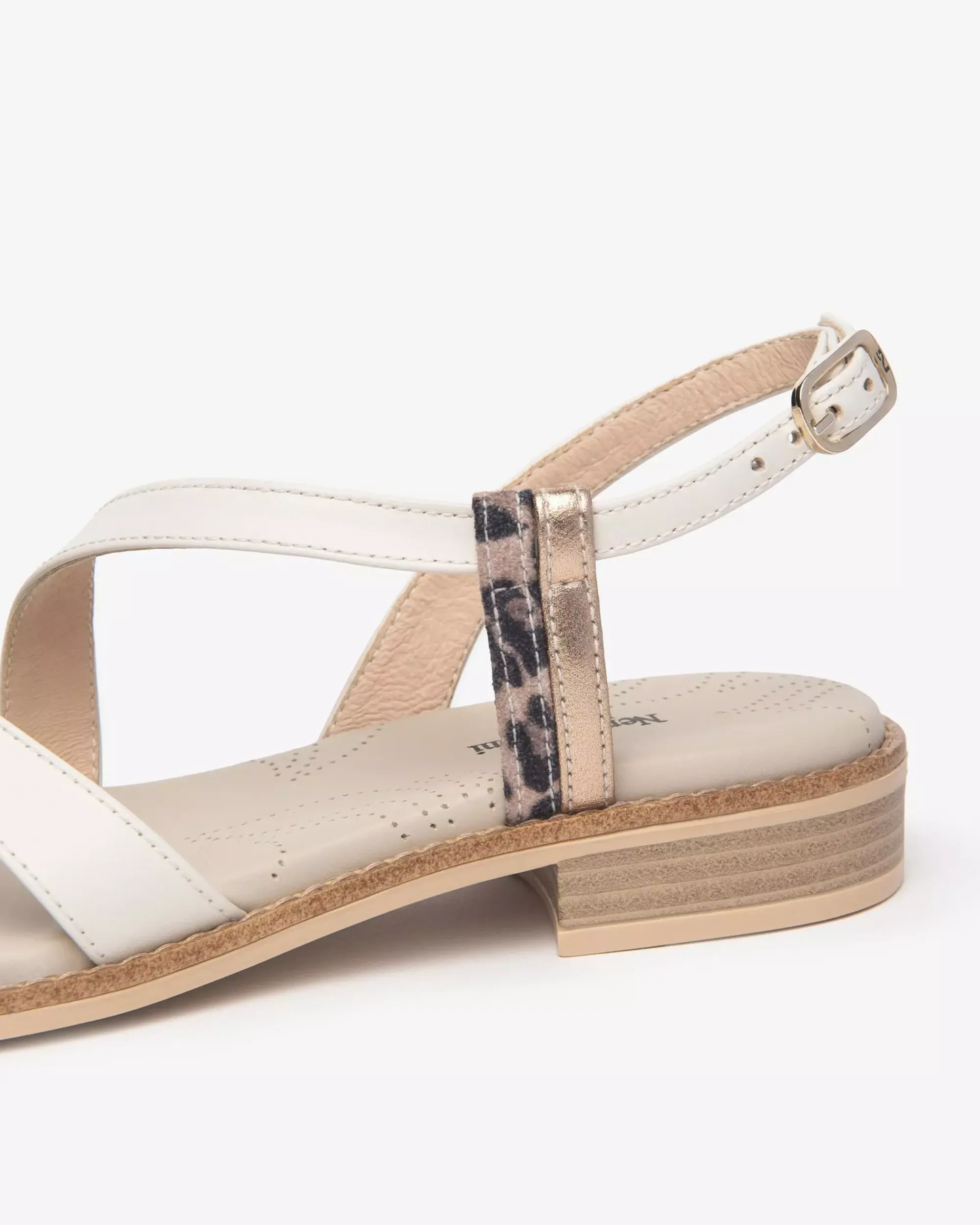 Nero Giardini Sandali Donna in Pelle e Materiale Tecnico Discount