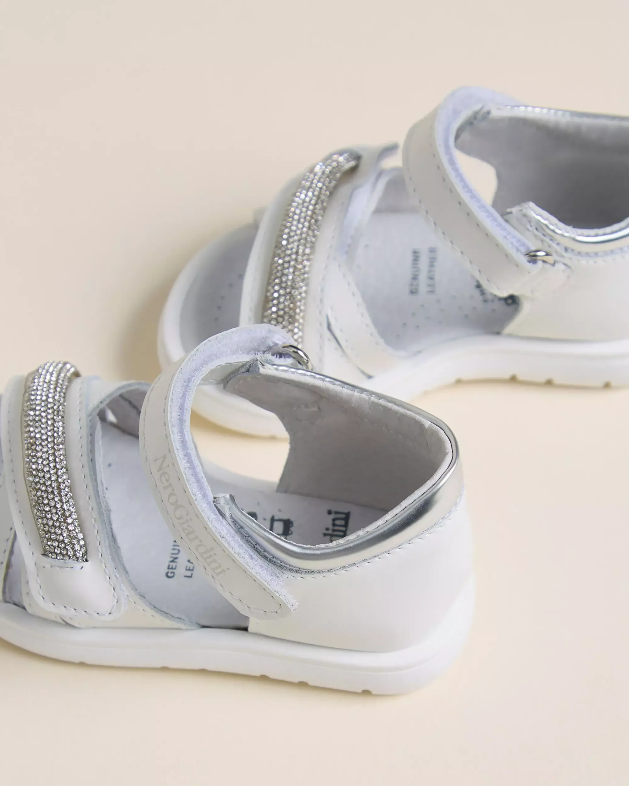 Nero Giardini Sandali Junior da Bambina in Pelle e Materiale Tecnico Discount