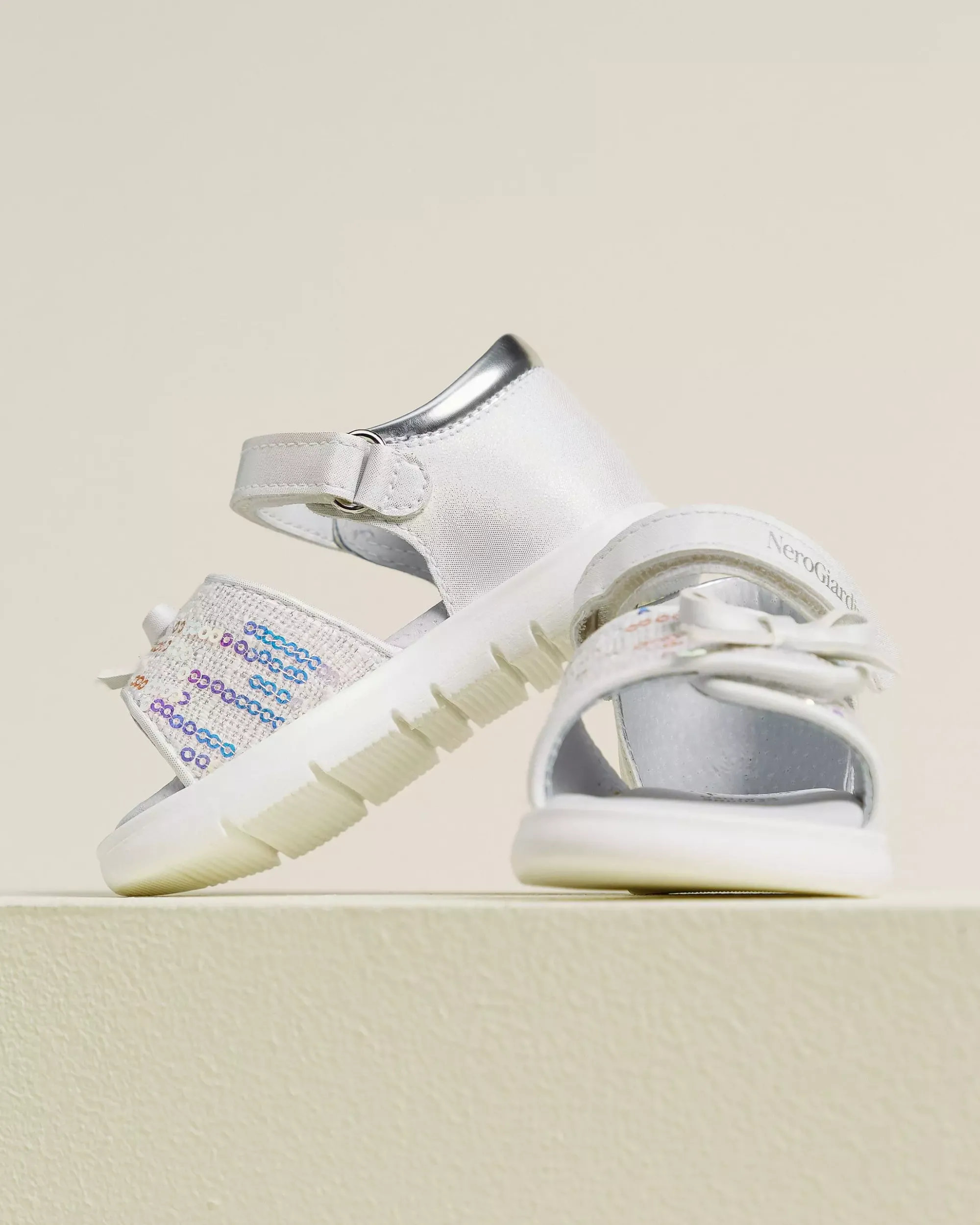 Nero Giardini Sandali Junior da Bambina in Materiale Tecnico e Tessuto Outlet