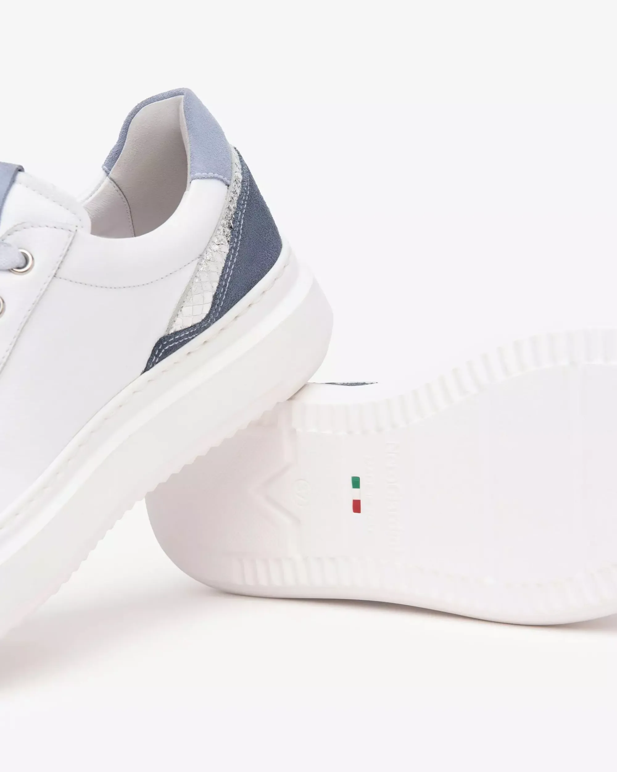 Nero Giardini Sneakers Donna in Pelle e Suede Celeste Hot