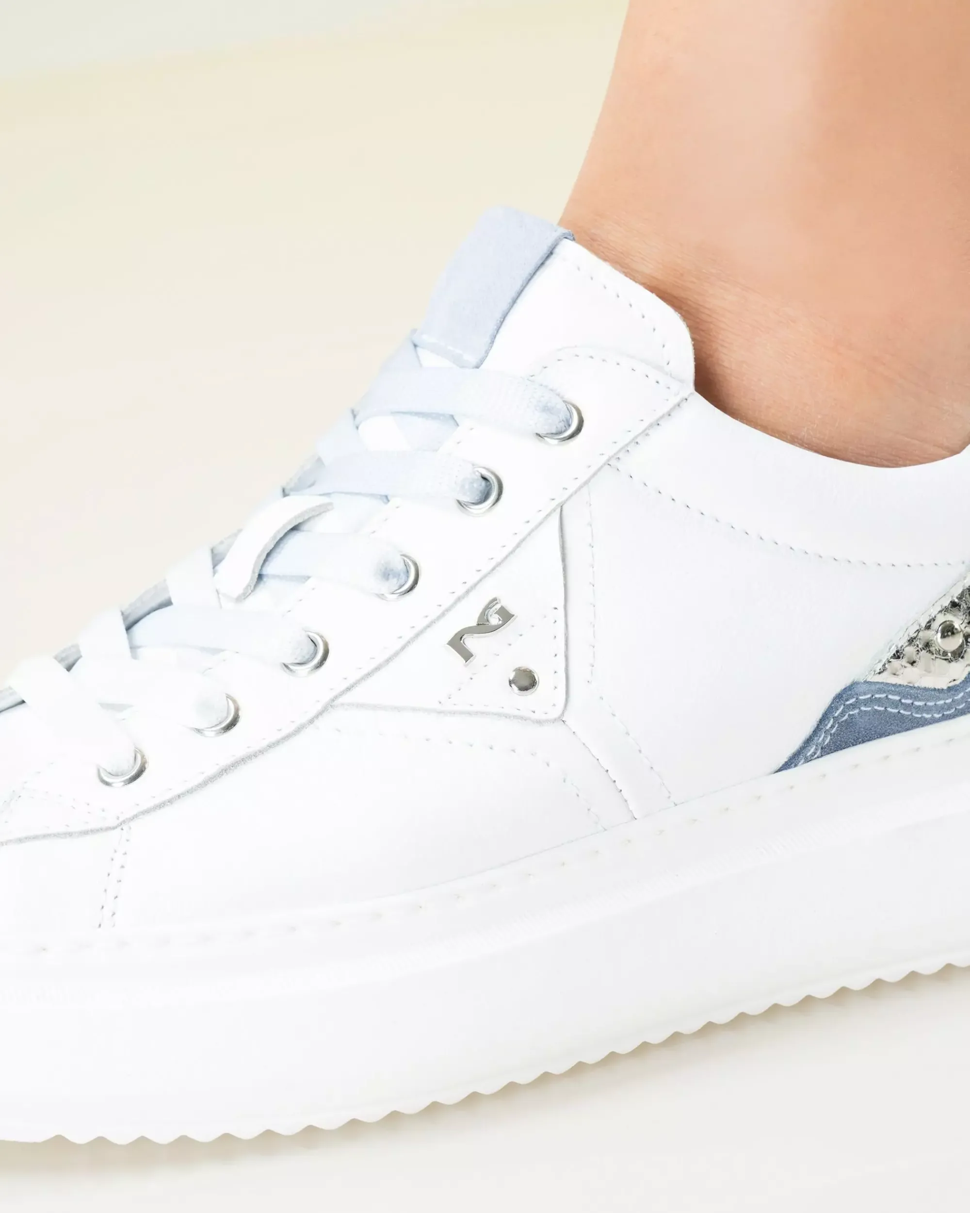 Nero Giardini Sneakers Donna in Pelle e Suede Celeste Hot