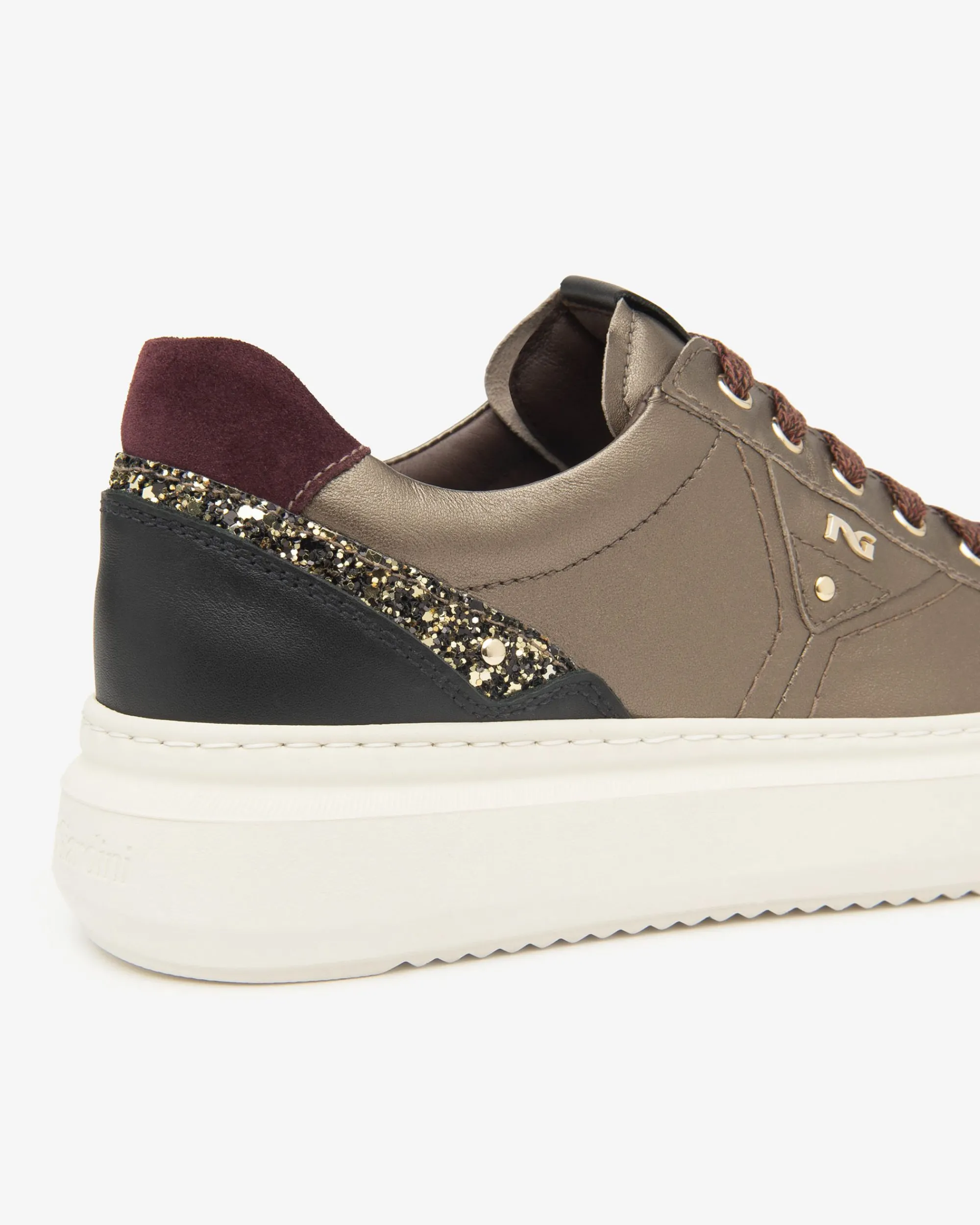 Nero Giardini Sneakers Donna in Pelle, Suede e Materiale Tecnico Discount