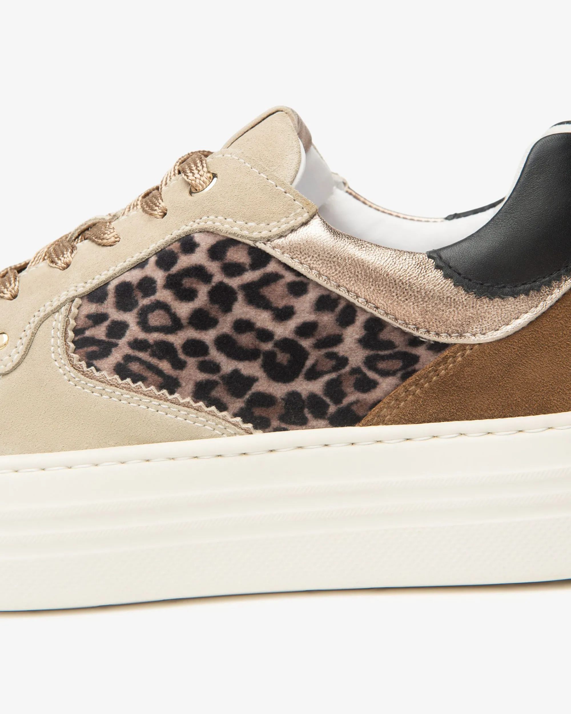Nero Giardini Sneakers Donna in Suede, Pelle e Materiale Tecnico Beige