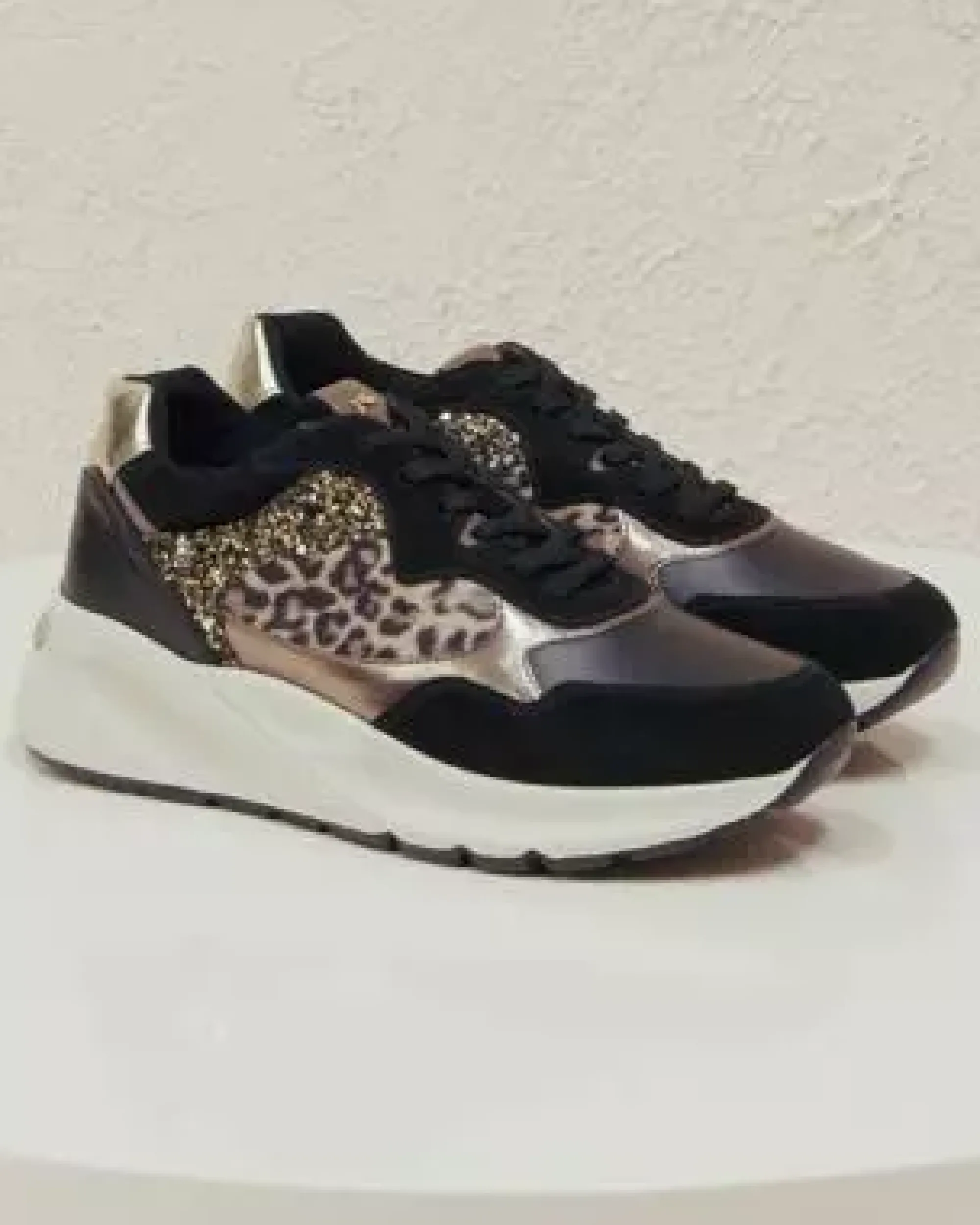Nero Giardini Sneakers Donna in Suede, Pelle e Materiale Tecnico Nero Hot