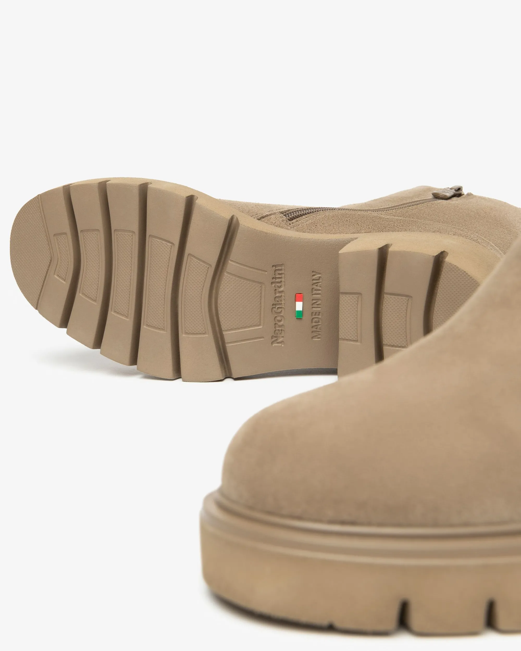 Nero Giardini Stivaletti Chelsea Donna in Suede Beige
