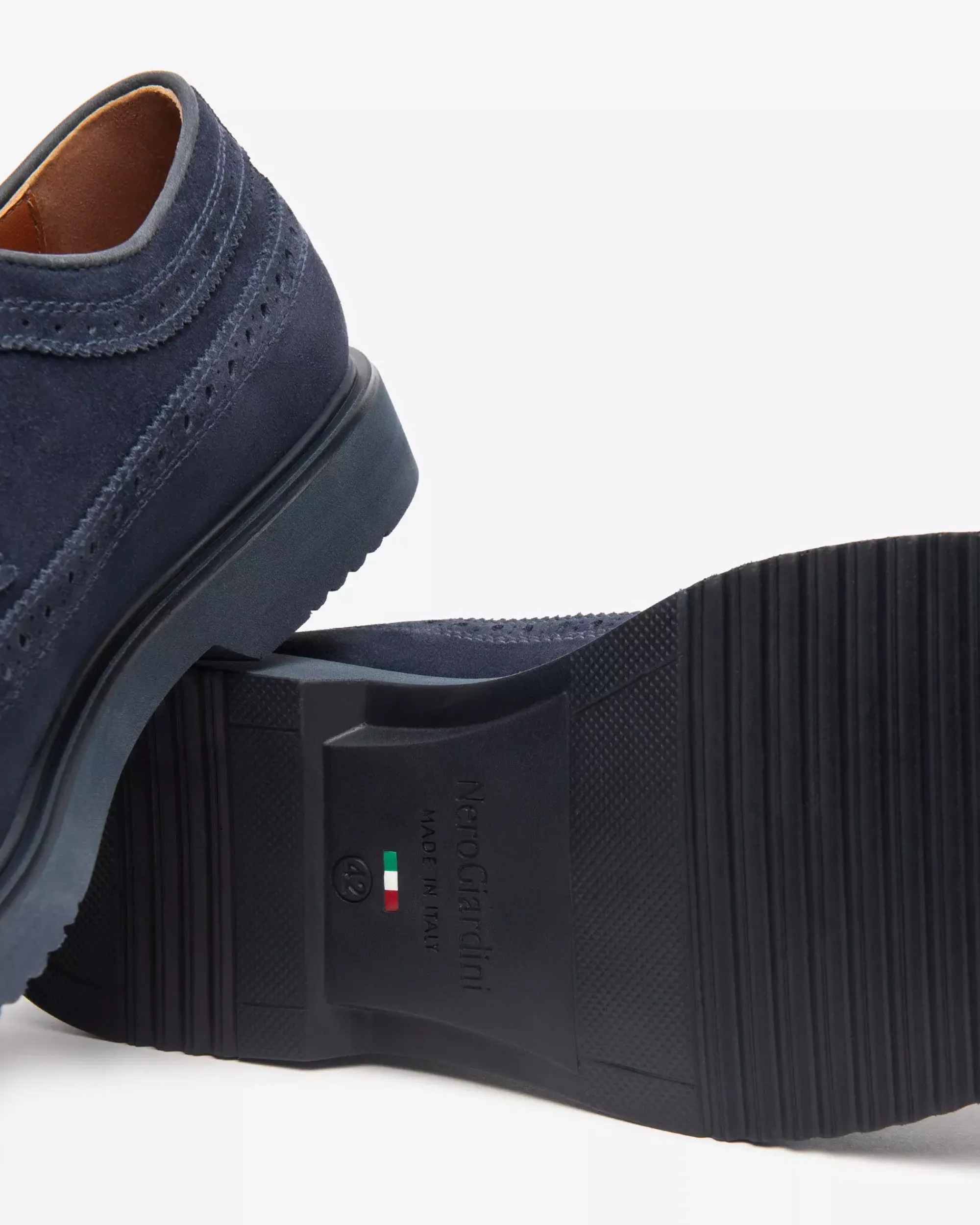 Nero Giardini Stringate Uomo in Camoscio New