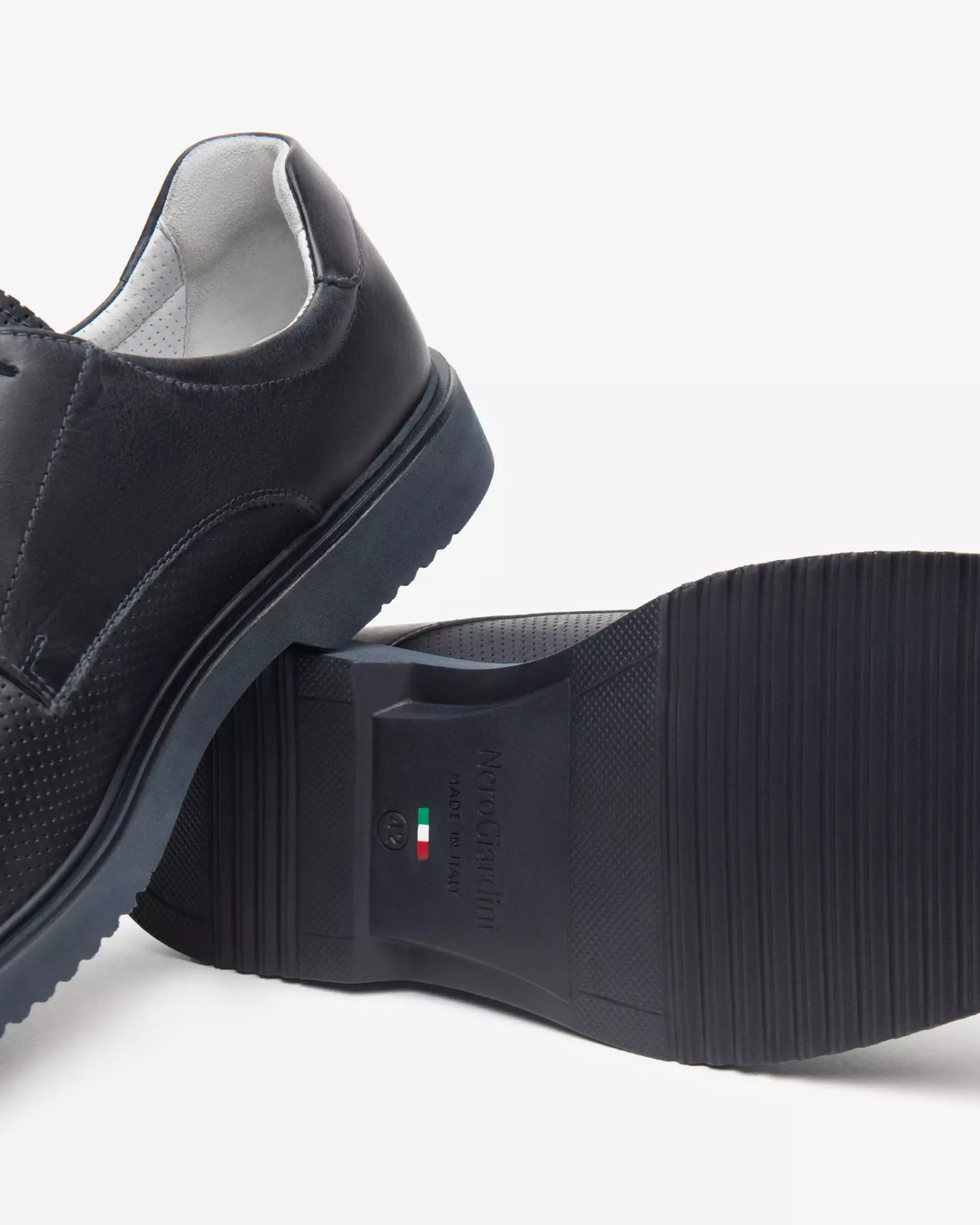 Nero Giardini Stringate Uomo in Pelle Online