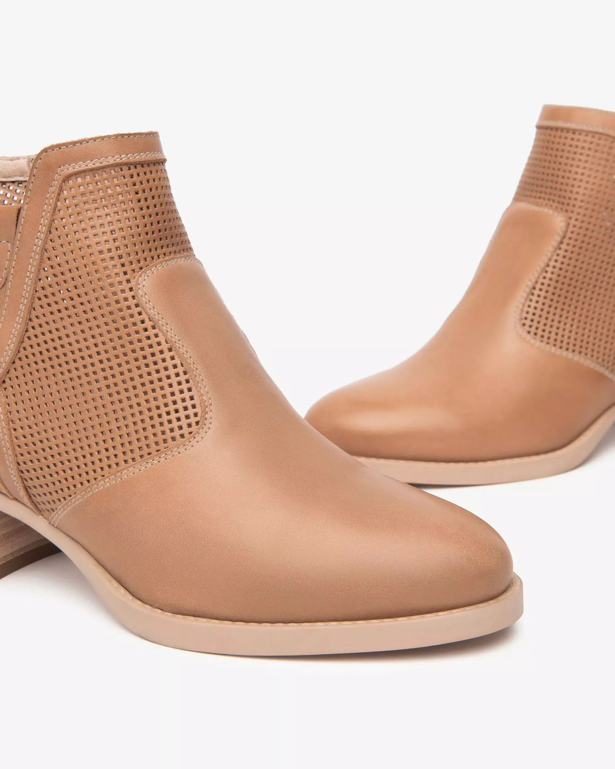 Nero Giardini Tronchetti Donna in Pelle Sale