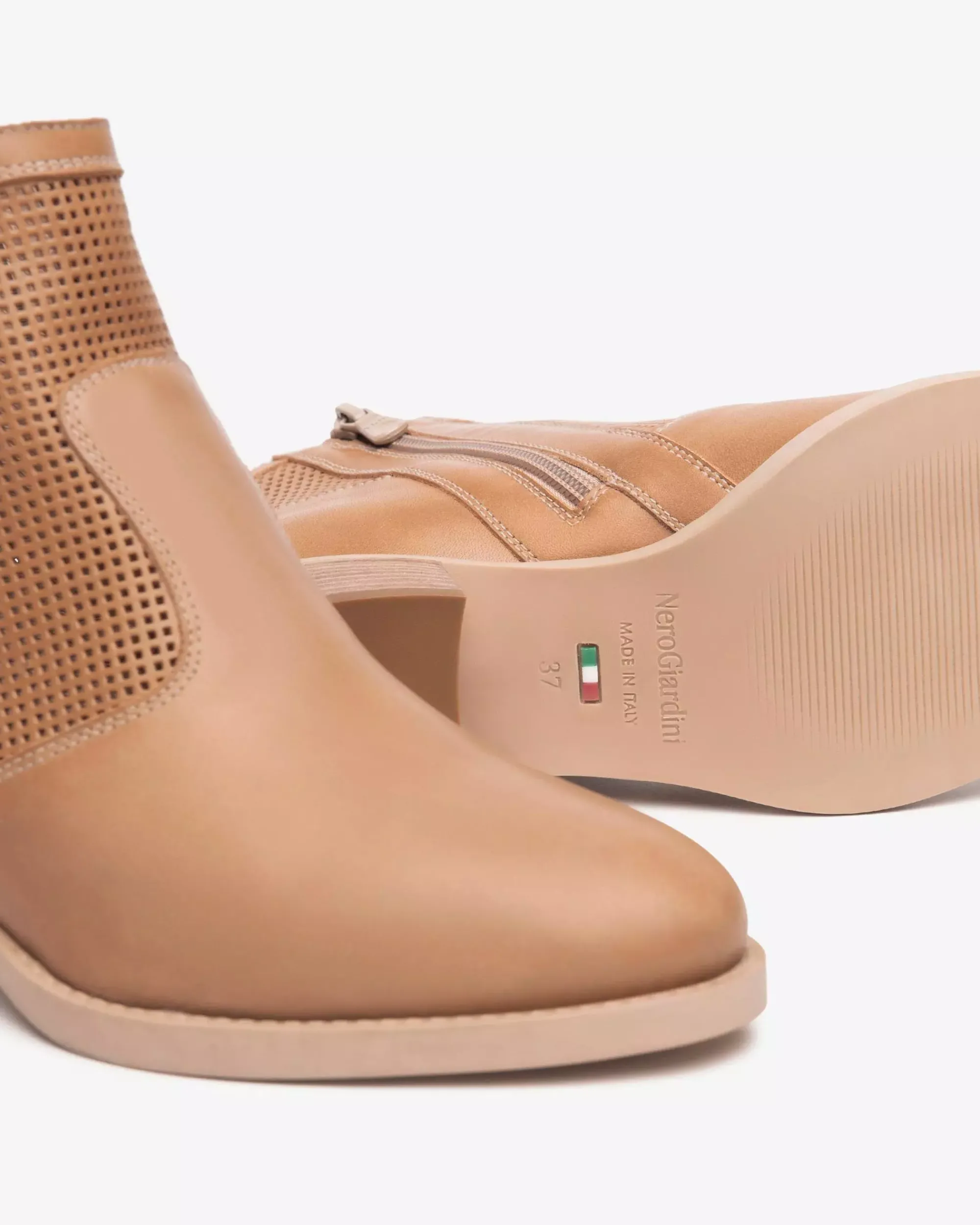 Nero Giardini Tronchetti Donna in Pelle Sale